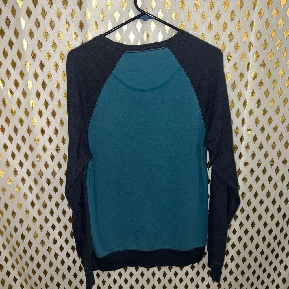 Levis levi’s sweater